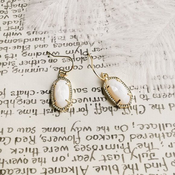 Kendra Scott Lee Ivory Pearl Gold Drop Earrings - Picture 2 of 4